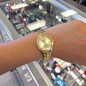 Seiko Women Watch Gold SUR874